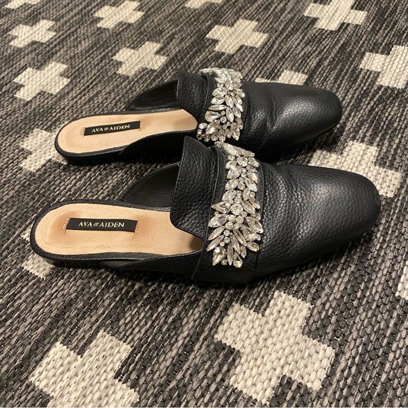 Ava & Aiden Women’s Black Leather Alexa Bejeweled Slide Mule/ Mocs Size … - Picture 4 of 7